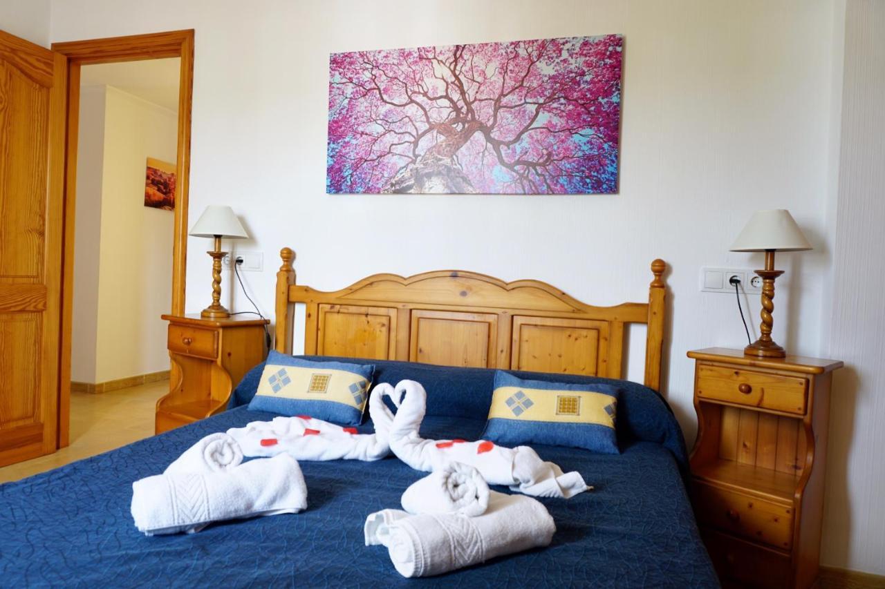 Apartamentos Punta Prima Beach ภายนอก รูปภาพ