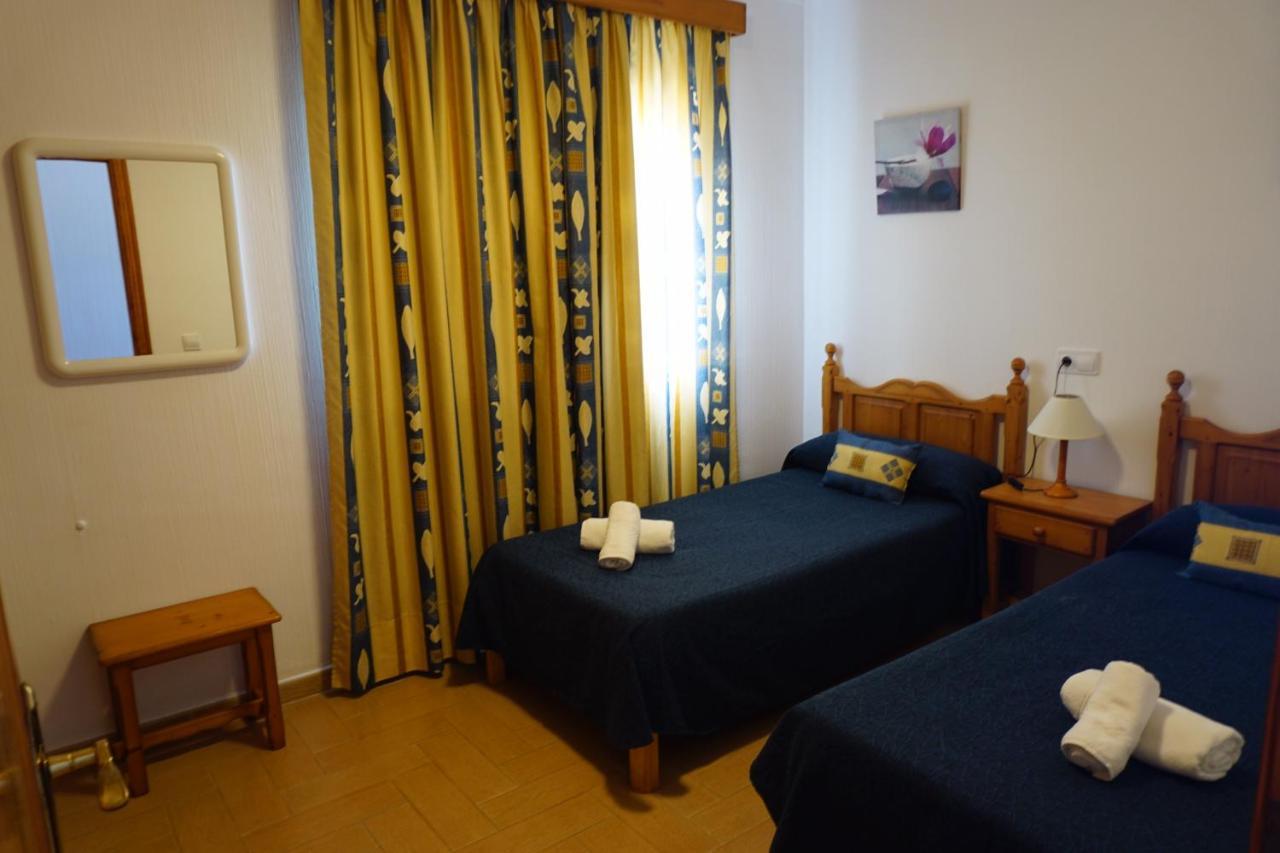 Apartamentos Punta Prima Beach ภายนอก รูปภาพ