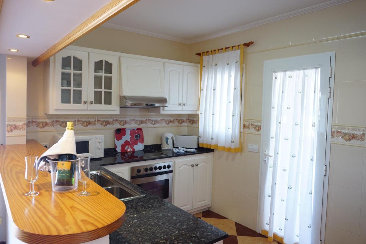 Apartamentos Punta Prima Beach ภายนอก รูปภาพ