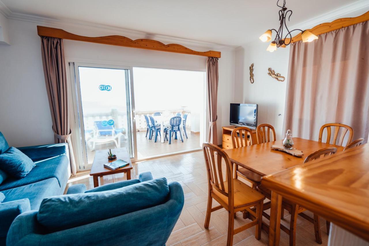 Apartamentos Punta Prima Beach ภายนอก รูปภาพ