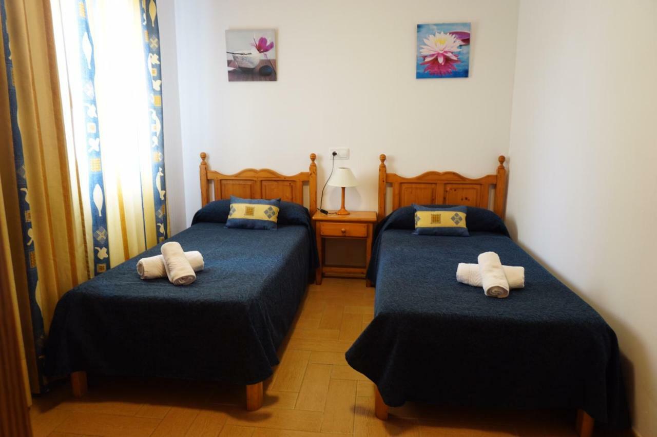 Apartamentos Punta Prima Beach ภายนอก รูปภาพ